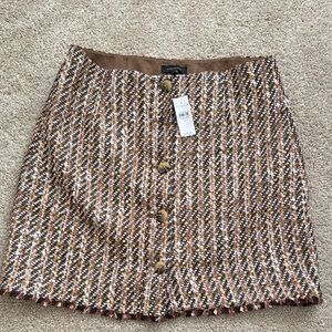 Chic Tweed Button-Front Skirt/ Chanel Looking